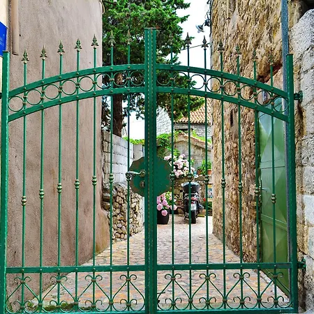 Apartment Centre Old Town